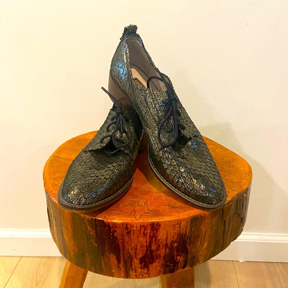 Louise Et Cie Lo Fenn derby gold snakeskin oxford shoe